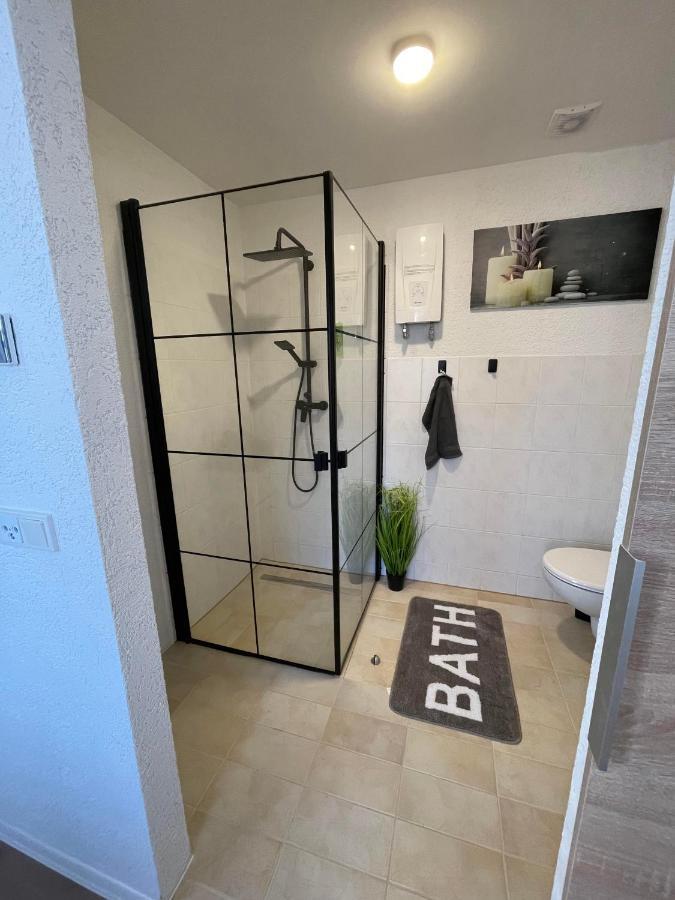 Apartment Mirabelle 2 Püttlingen Buitenkant foto
